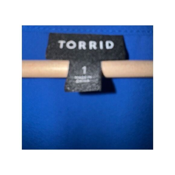 Torrid Blue Tie Front Top Women’s Size 1 Blouse 3/4 Sleeve V-Neck - Picture 3 of 4